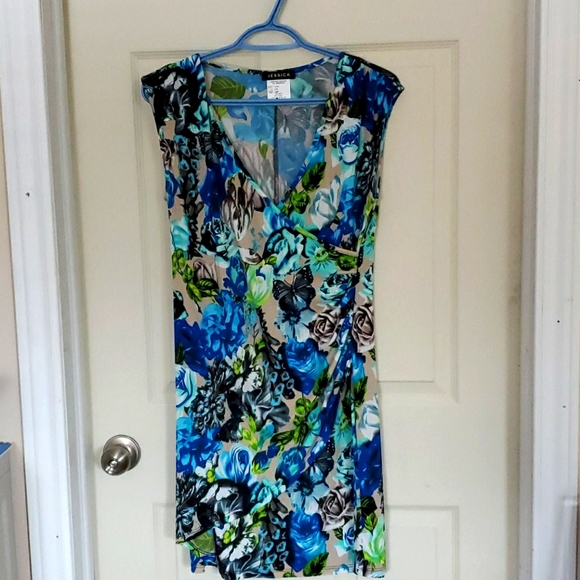 Dress - Picture 1 of 2